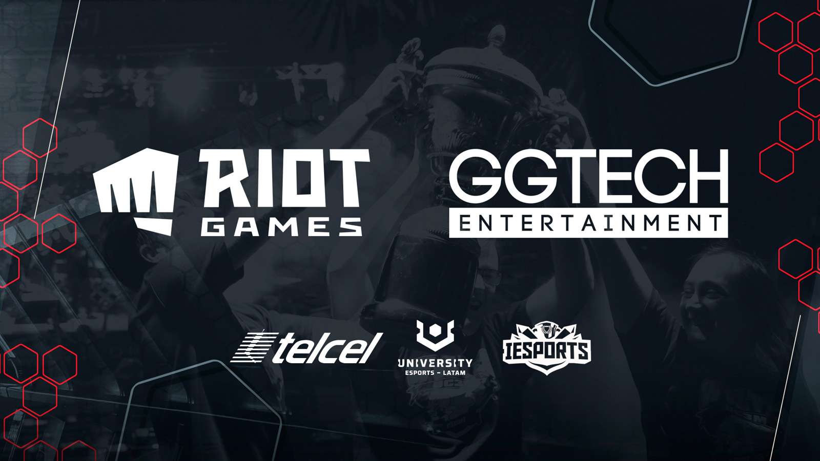 Logos de Riot Games y GGTECH