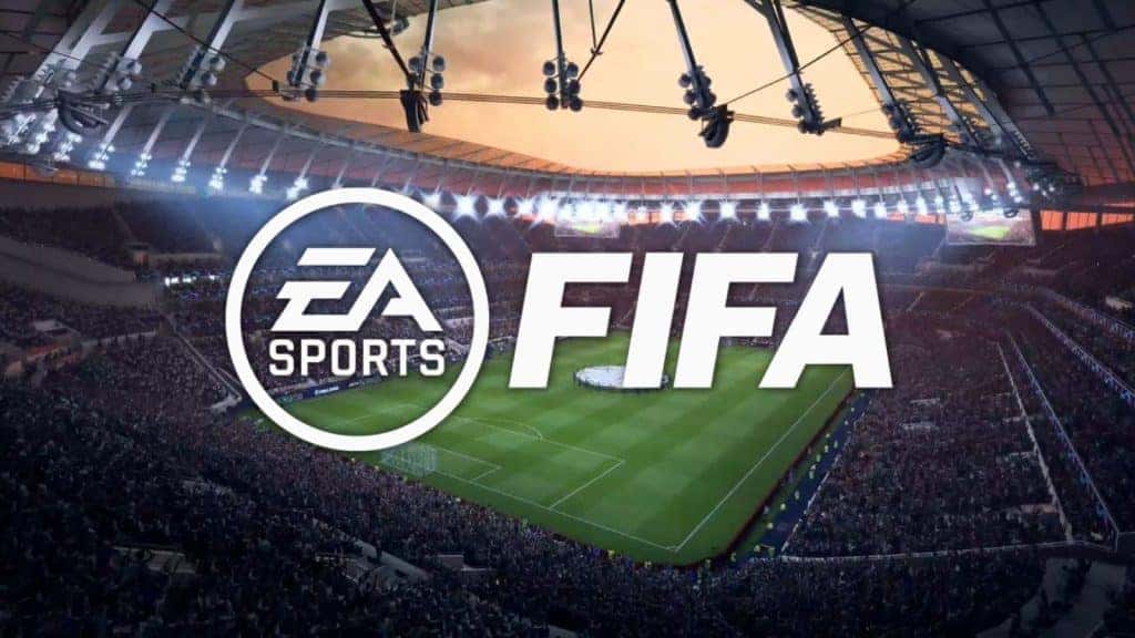 Logo de FIFA 22 en un estadio